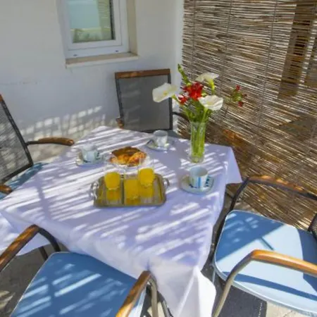 Apartment Sea View Lendic - Two Bedroom With Terrace And Sea View